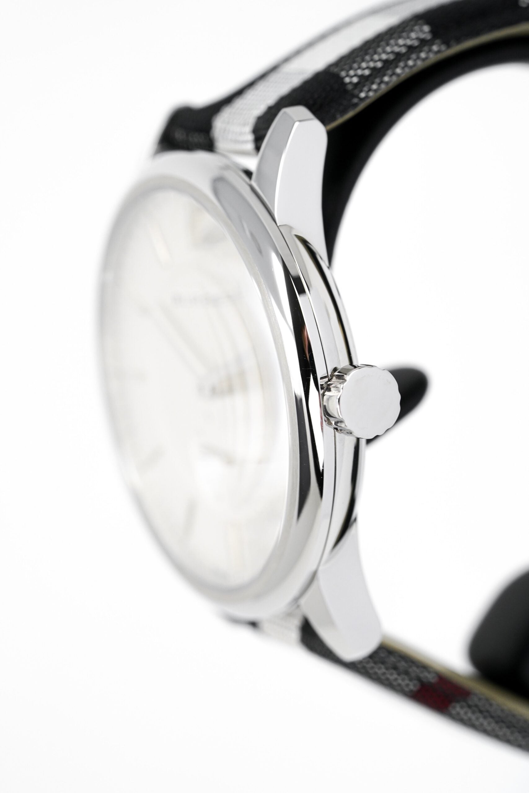 Burberry Mens Watch The Classic Horseferry Silver Bu10002