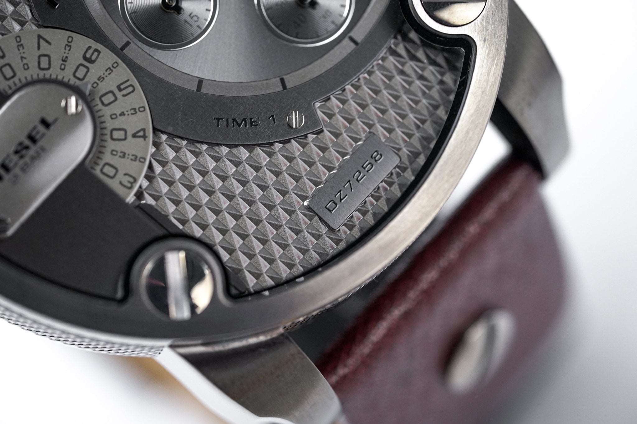 Diesel Dz7258 Men S Chronograph Little Daddy Gun Metal Brown Watch